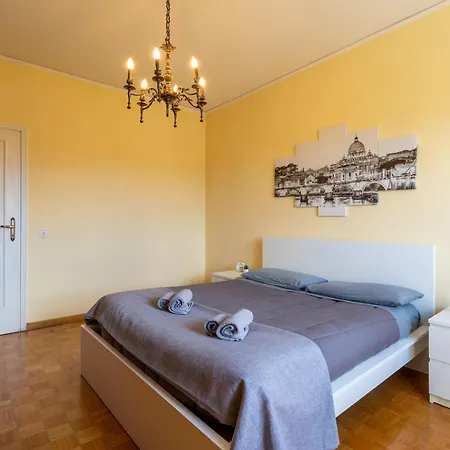 New Opening! Vatican House Free Netflix Rzym